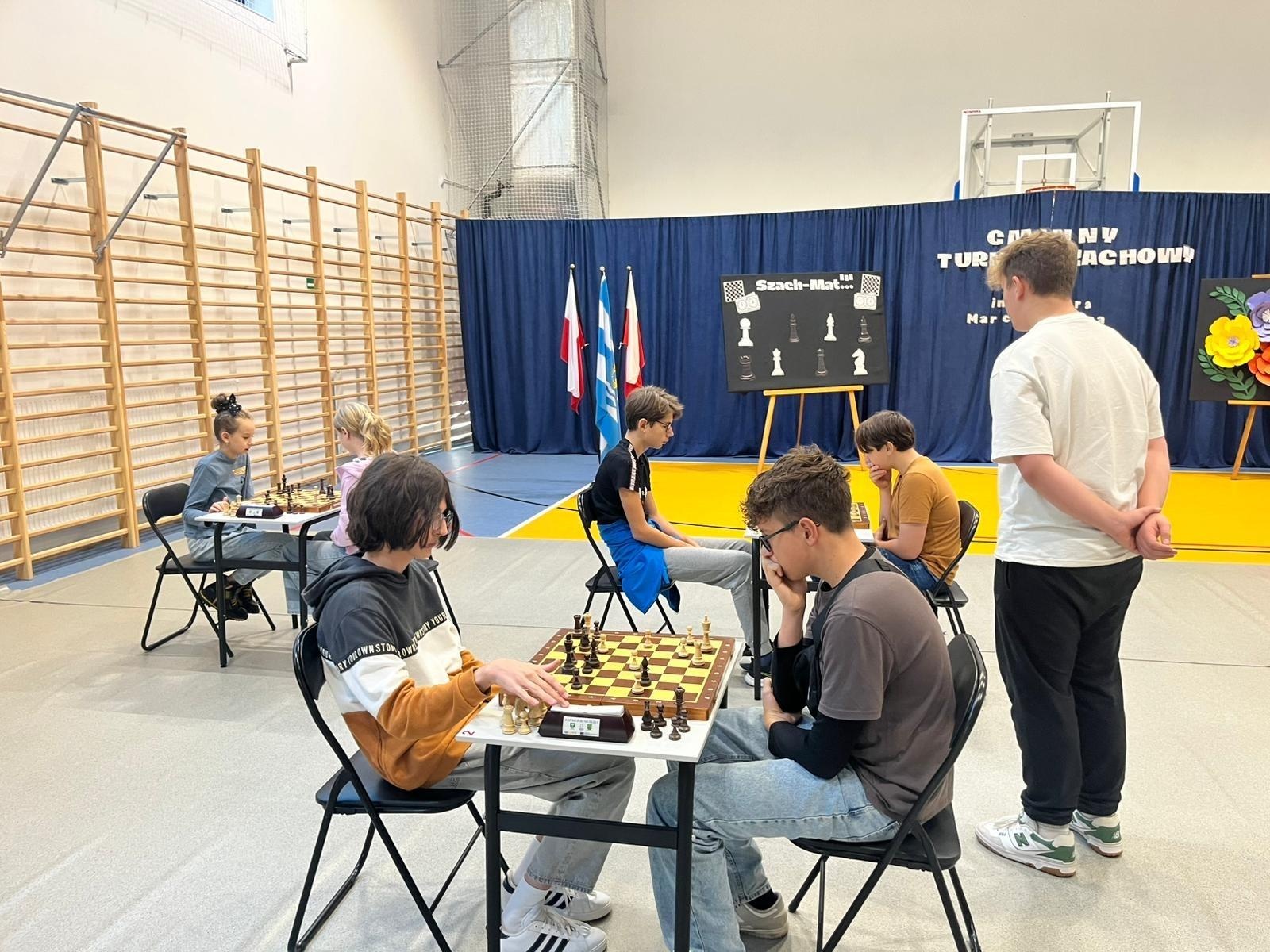 Zdjęcie w galerii na portalu naszwodzislaw.com: Szachowa tradycja w Skrbeńsku. Gminny turniej im. Pastora Marcina Lukasa wiadomości z regionu