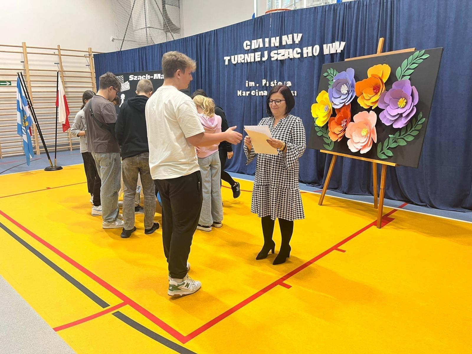 Zdjęcie w galerii na portalu naszwodzislaw.com: Szachowa tradycja w Skrbeńsku. Gminny turniej im. Pastora Marcina Lukasa wiadomości z regionu