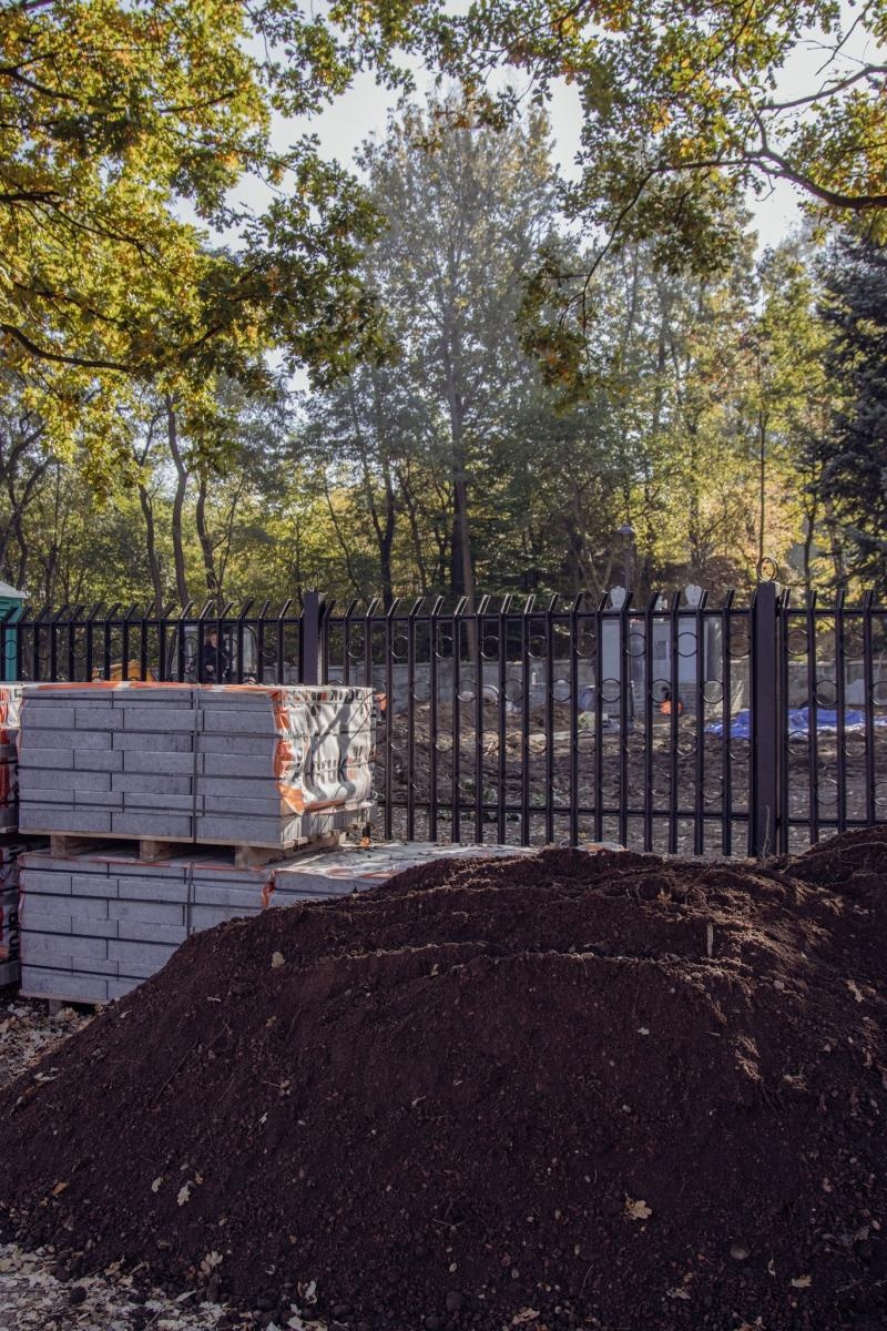 Zdjęcie w galerii na portalu naszwodzislaw.com: Trwa remont Mogiły Ofiar Marszu Śmierci wiadomości z regionu