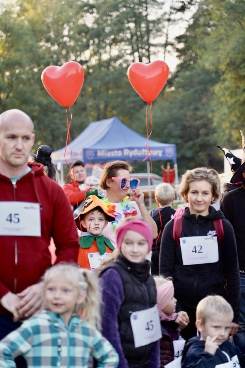 Zdjęcie w galerii na portalu naszwodzislaw.com: XIII Rodzinny Bieg Zakochanych przeszedł do historii [FOTO] wiadomości z regionu
