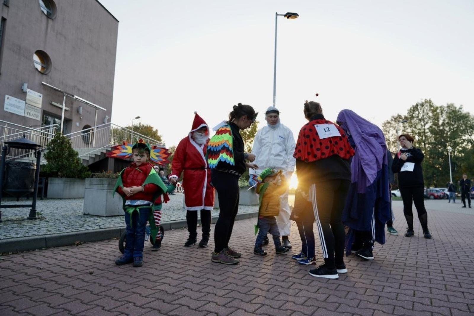 Zdjęcie w galerii na portalu naszwodzislaw.com: XIII Rodzinny Bieg Zakochanych przeszedł do historii [FOTO] wiadomości z regionu