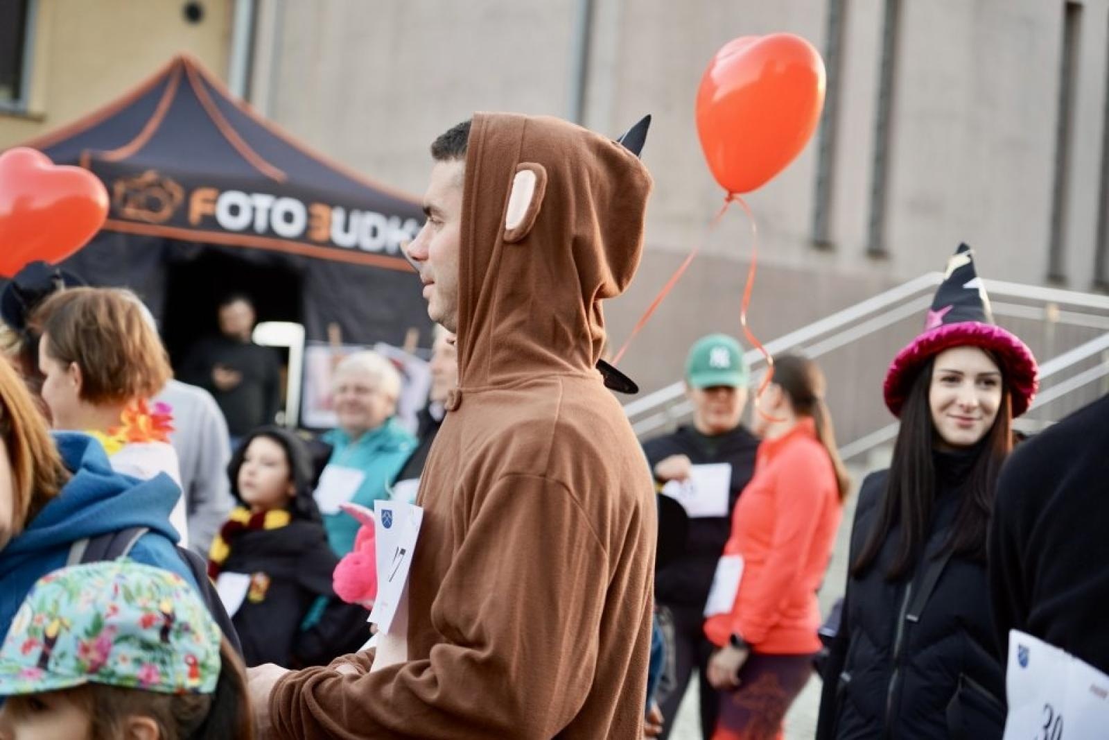 Zdjęcie w galerii na portalu naszwodzislaw.com: XIII Rodzinny Bieg Zakochanych przeszedł do historii [FOTO] wiadomości z regionu