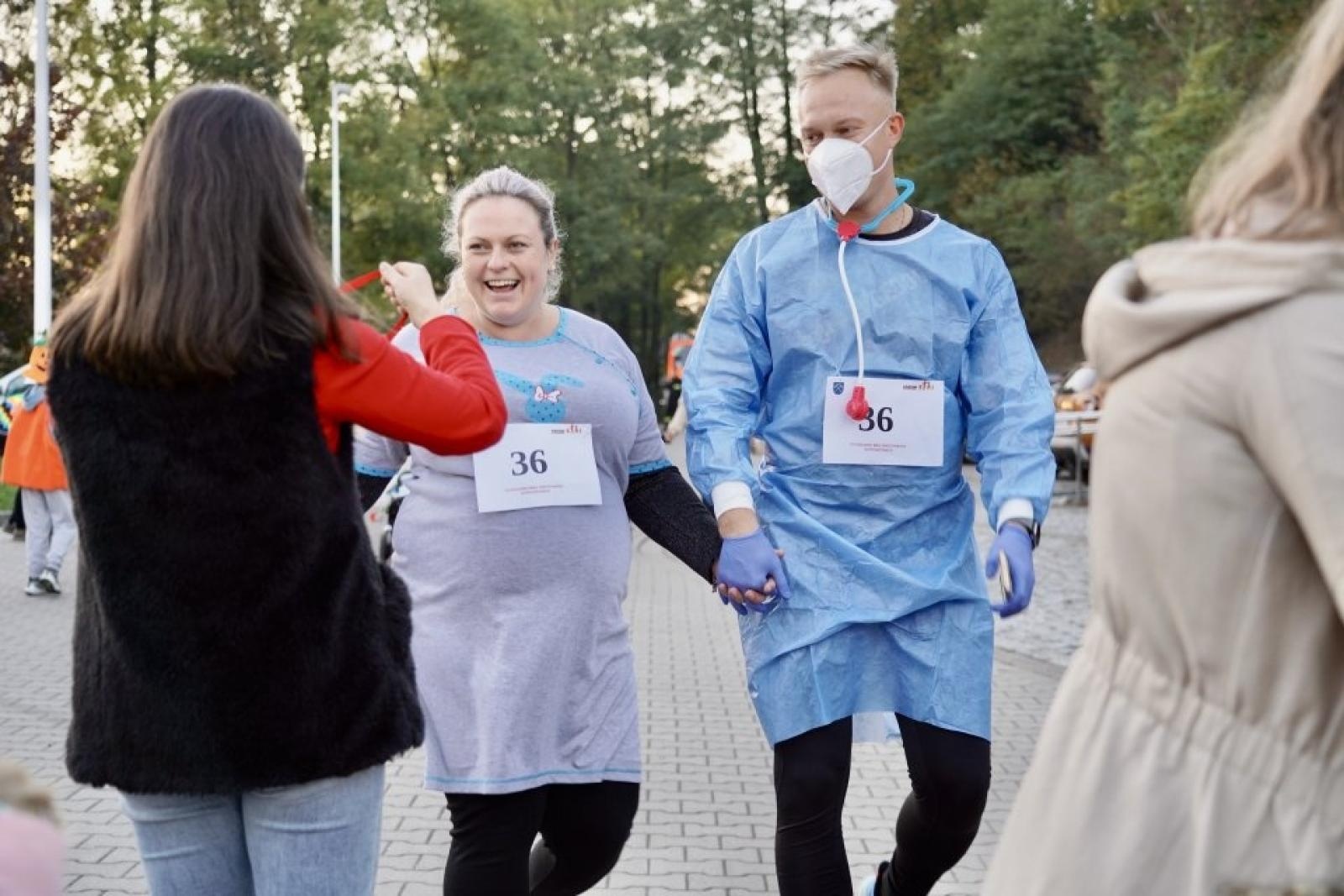 Zdjęcie w galerii na portalu naszwodzislaw.com: XIII Rodzinny Bieg Zakochanych przeszedł do historii [FOTO] wiadomości z regionu