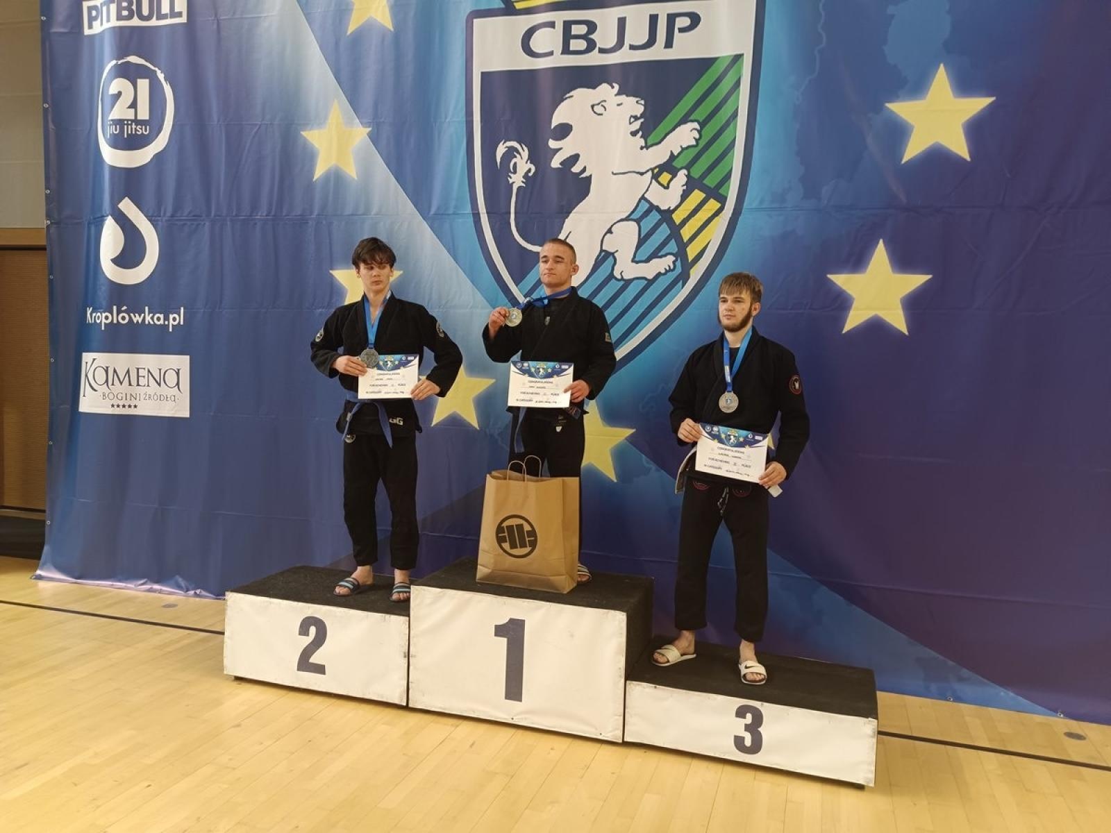 Zdjęcie w galerii na portalu naszwodzislaw.com: Worek medali zawodników KS Stein Academy z Rydułtów na mistrzostwach Europy wiadomości z regionu