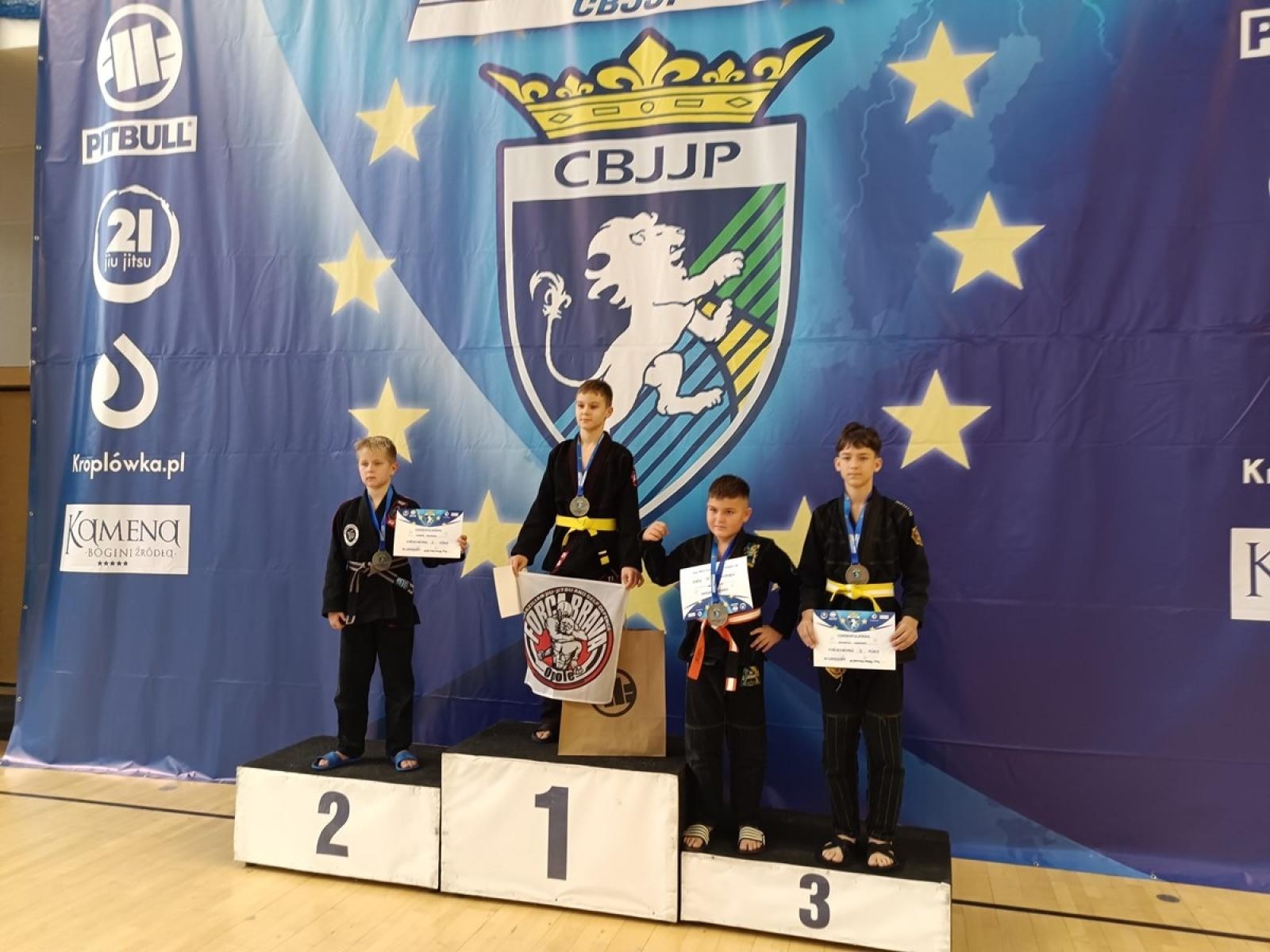 Zdjęcie w galerii na portalu naszwodzislaw.com: Worek medali zawodników KS Stein Academy z Rydułtów na mistrzostwach Europy wiadomości z regionu