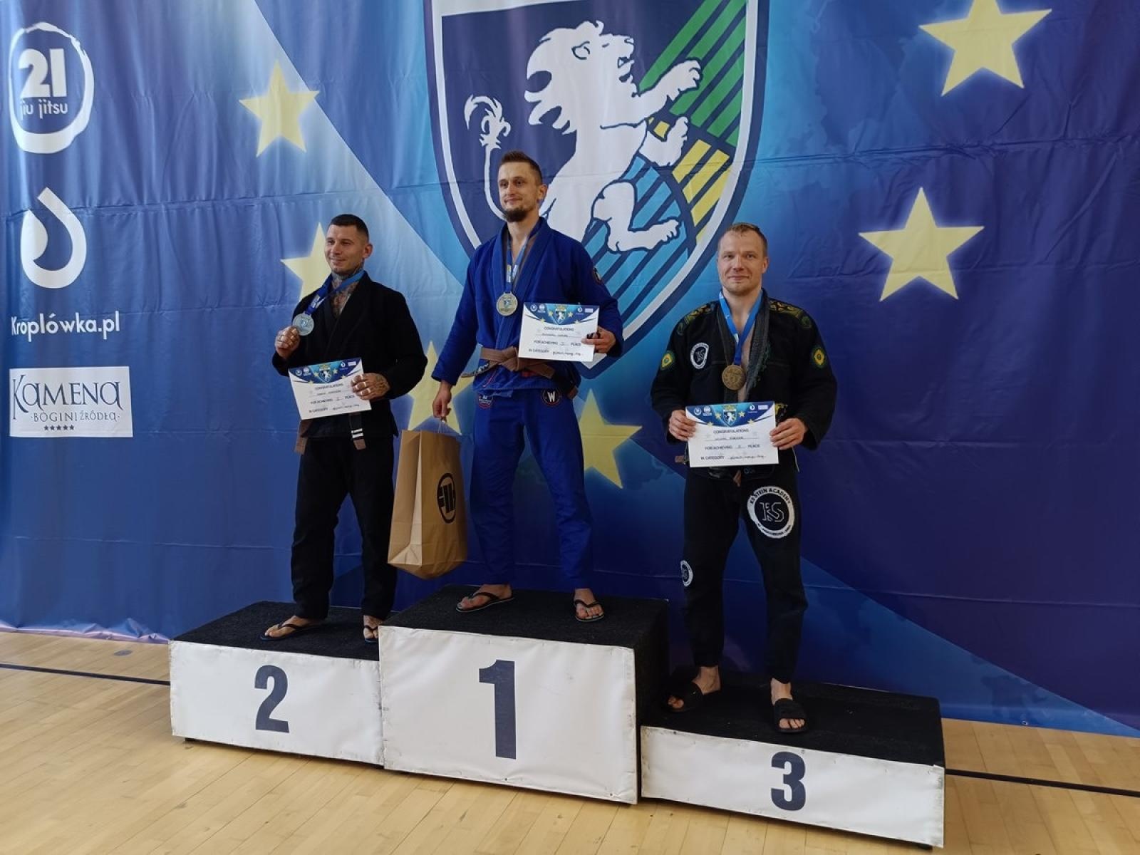 Zdjęcie w galerii na portalu naszwodzislaw.com: Worek medali zawodników KS Stein Academy z Rydułtów na mistrzostwach Europy wiadomości z regionu