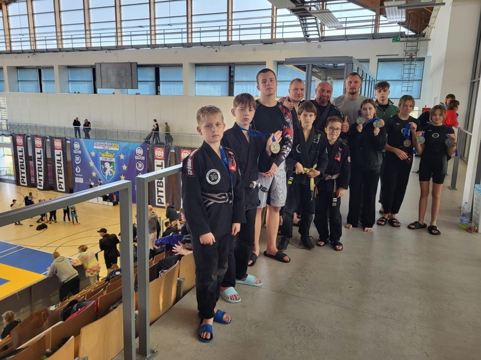 Zdjęcie w galerii na portalu naszwodzislaw.com: Worek medali zawodników KS Stein Academy z Rydułtów na mistrzostwach Europy wiadomości z regionu