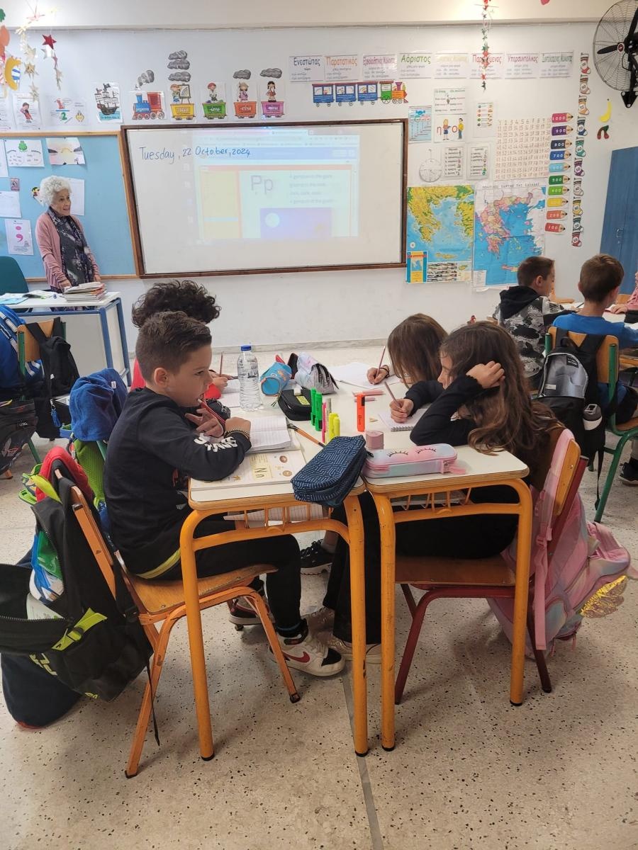 Zdjęcie w galerii na portalu naszwodzislaw.com: Nauczyciele wodzisławskiej Piętnastki z wizytą w Grecji wiadomości z regionu