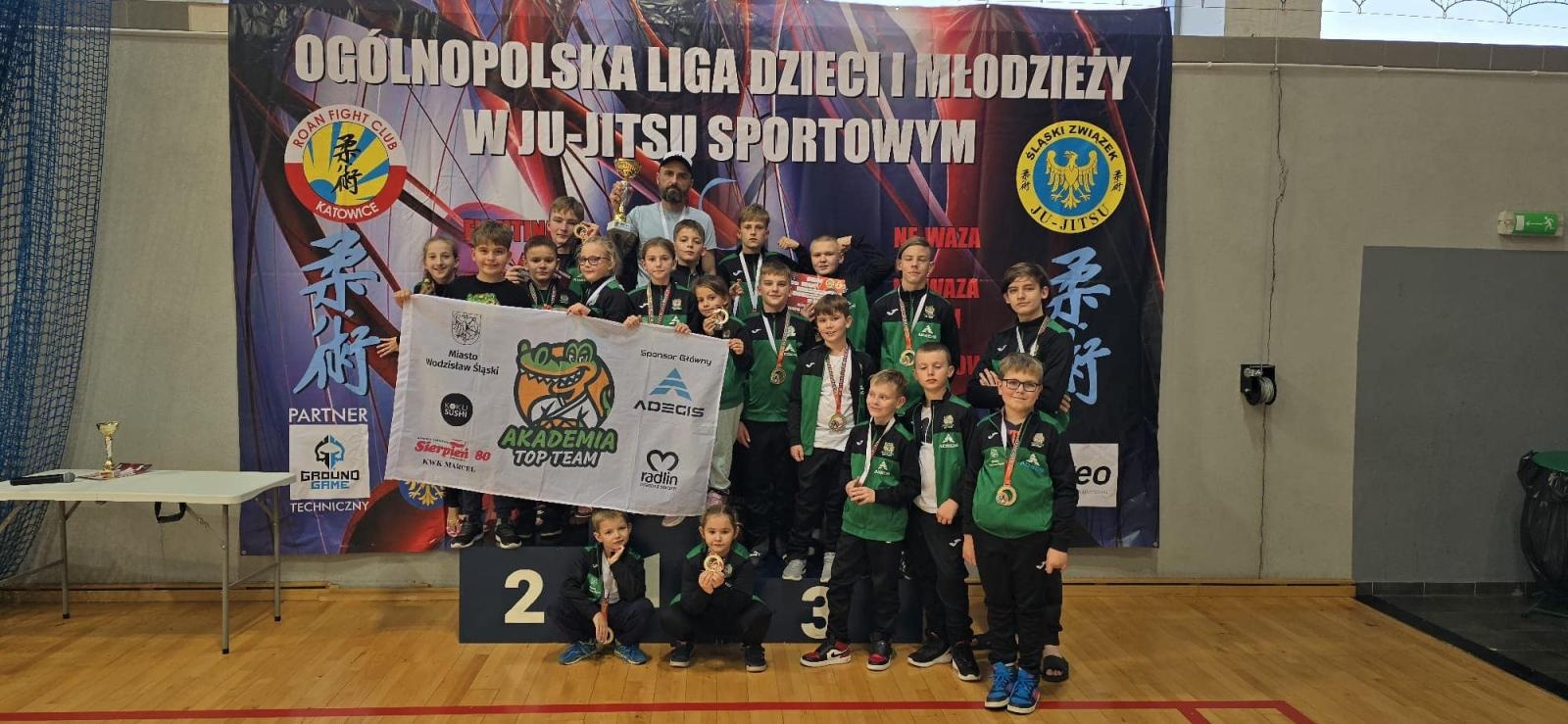 Zdjęcie w galerii na portalu naszwodzislaw.com: Pasmo sukcesów Akademii Sportowej Top Team wiadomości z regionu