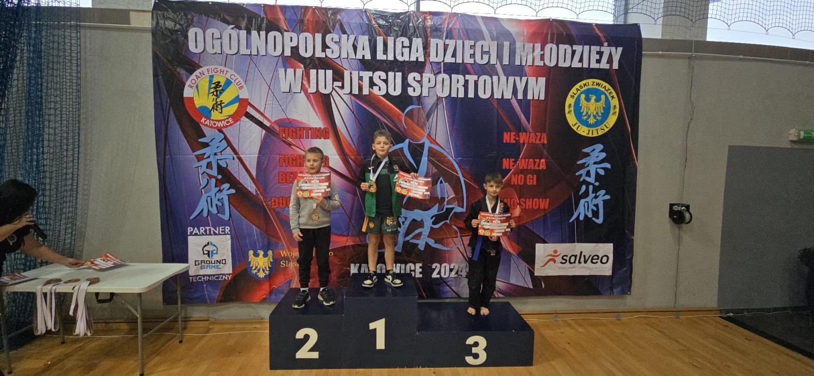 Zdjęcie w galerii na portalu naszwodzislaw.com: Pasmo sukcesów Akademii Sportowej Top Team wiadomości z regionu