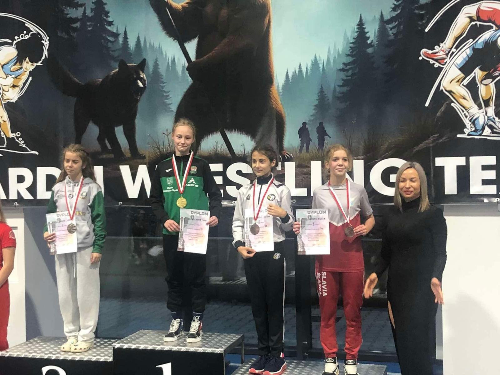 Zdjęcie w galerii na portalu naszwodzislaw.com: Pasmo sukcesów Akademii Sportowej Top Team wiadomości z regionu