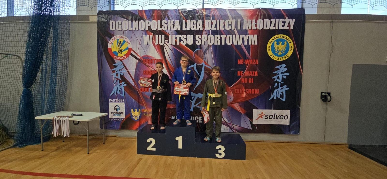 Zdjęcie w galerii na portalu naszwodzislaw.com: Pasmo sukcesów Akademii Sportowej Top Team wiadomości z regionu