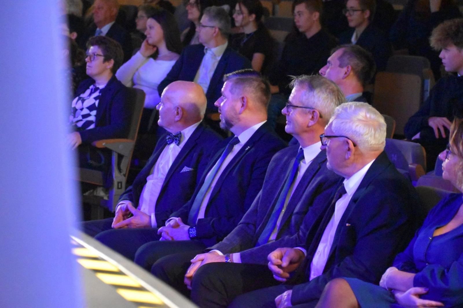 Zdjęcie w galerii na portalu naszwodzislaw.com: Uczniowie rzemiosła złożyli ślubowanie wiadomości z regionu