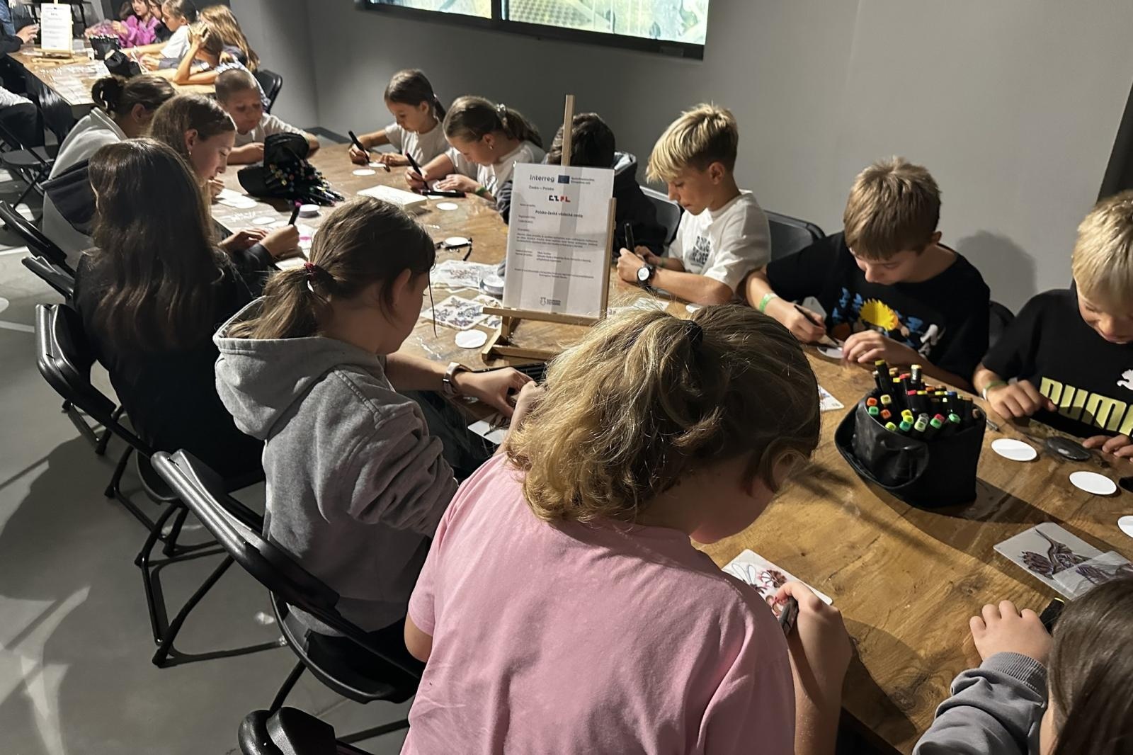 Zdjęcie w galerii na portalu naszwodzislaw.com: Uczniowie z Polski i Czech zobaczyli jak od środka wygląda kopalnia wiadomości z regionu