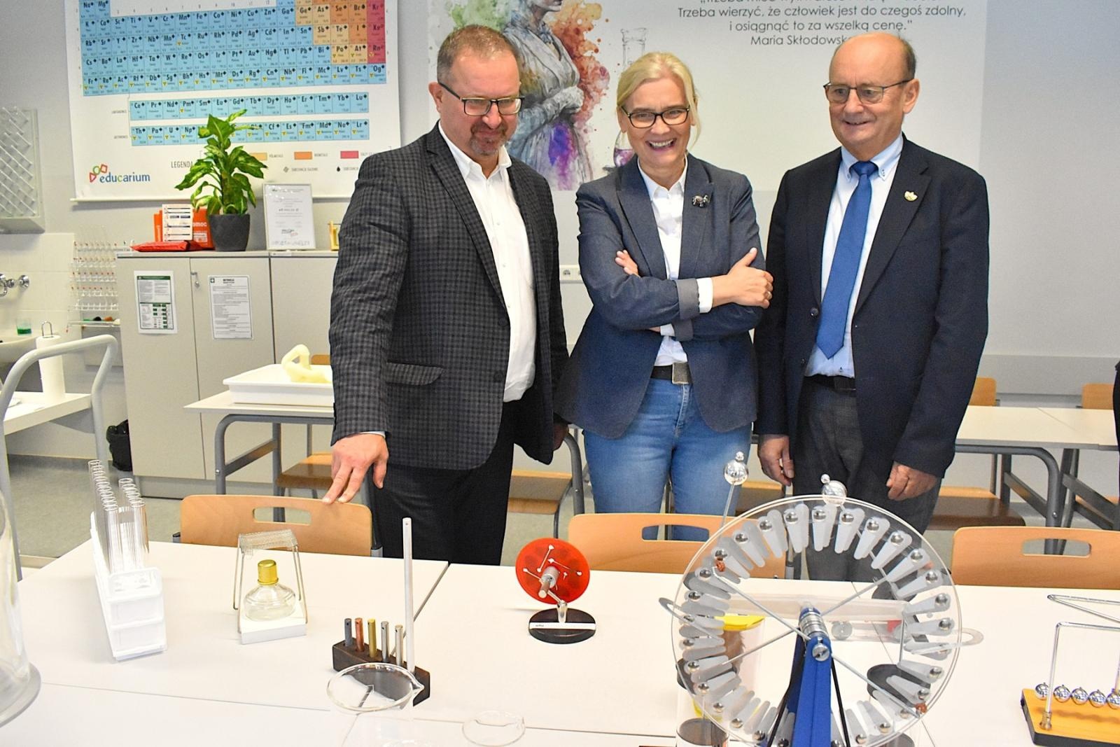 Zdjęcie w galerii na portalu naszwodzislaw.com: Zielona Pracownia już służy uczniom z Gołkowic wiadomości z regionu