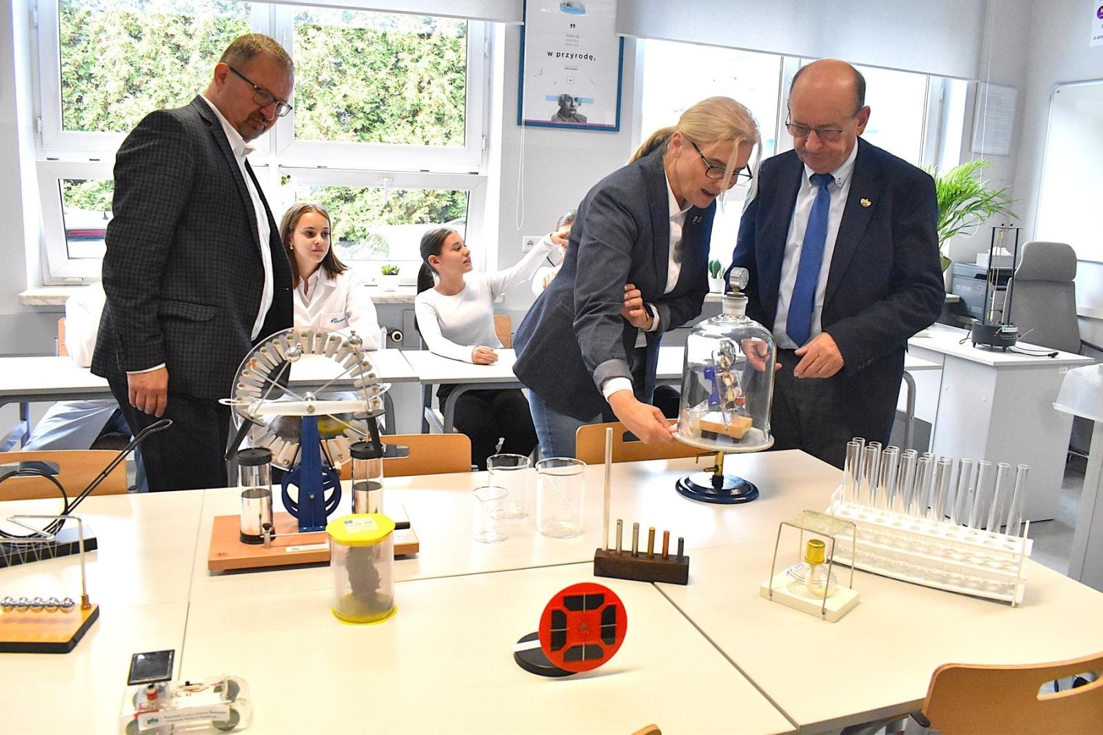 Zdjęcie w galerii na portalu naszwodzislaw.com: Zielona Pracownia już służy uczniom z Gołkowic wiadomości z regionu