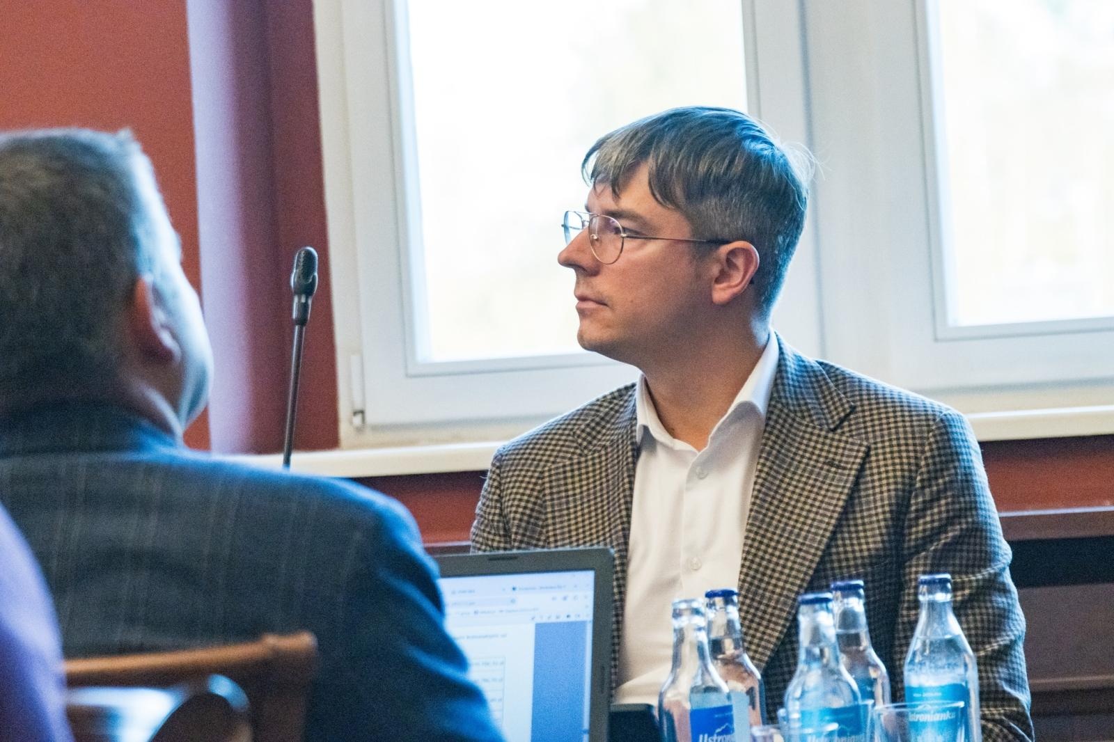 Zdjęcie w galerii na portalu naszwodzislaw.com: Za nami październikowa sesja Rady Miejskiej wiadomości z regionu