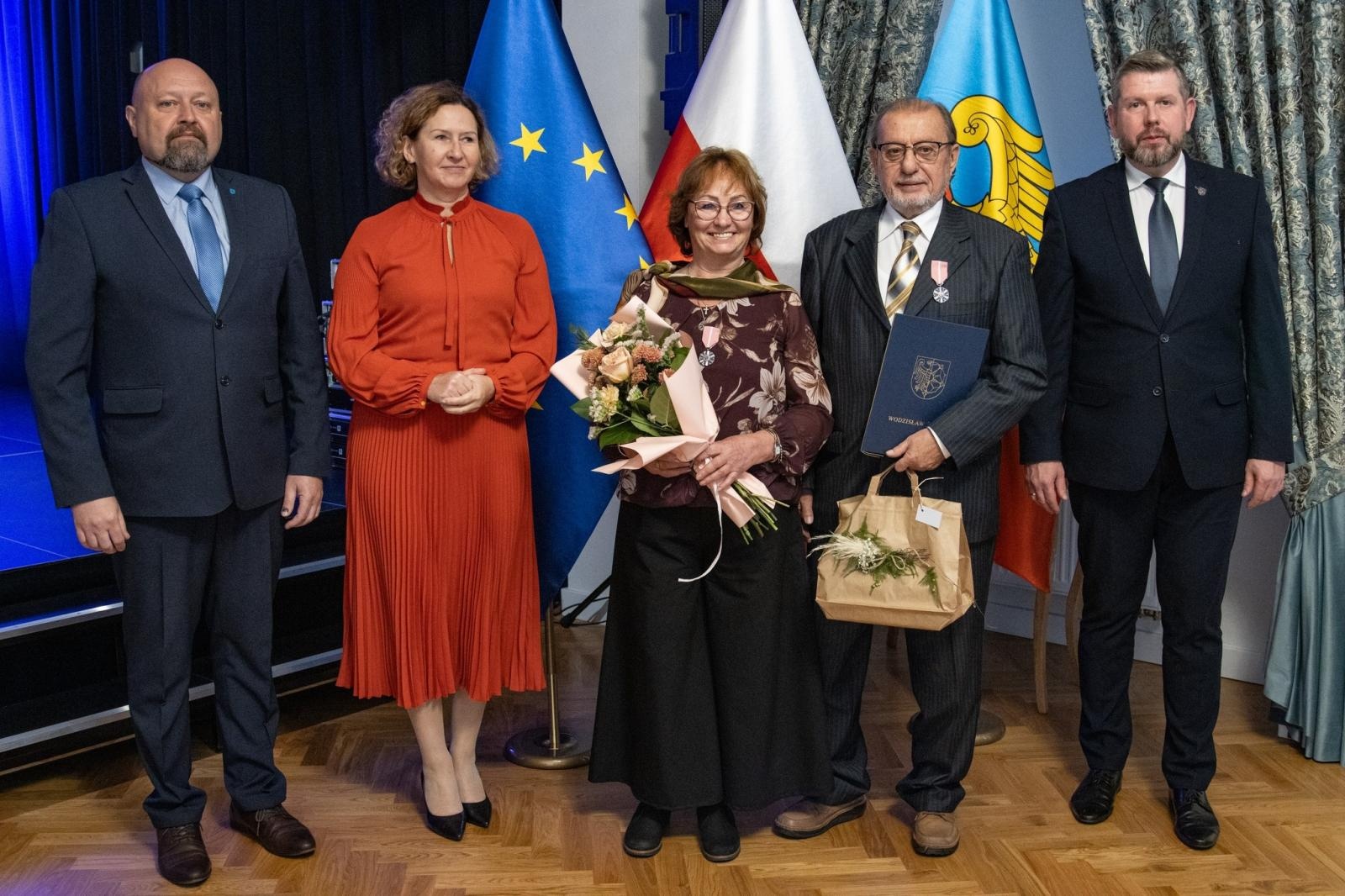Zdjęcie w galerii na portalu naszwodzislaw.com: Jubilaci świętowali złote gody w Pałacu Dietrichsteinów [FOTO] wiadomości z regionu