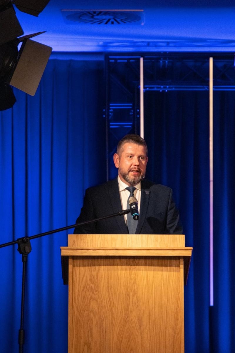 Zdjęcie w galerii na portalu naszwodzislaw.com: Jubilaci świętowali złote gody w Pałacu Dietrichsteinów [FOTO] wiadomości z regionu