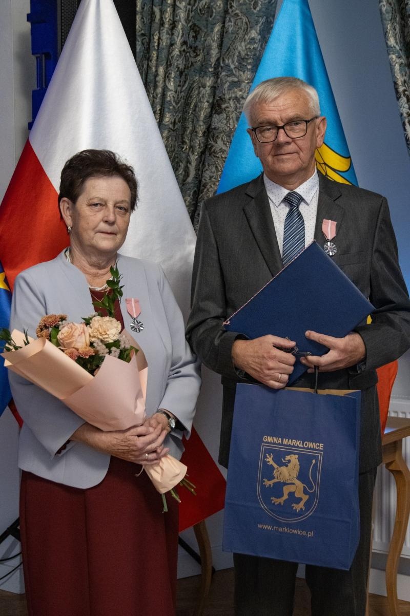 Zdjęcie w galerii na portalu naszwodzislaw.com: Jubilaci świętowali złote gody w Pałacu Dietrichsteinów [FOTO] wiadomości z regionu