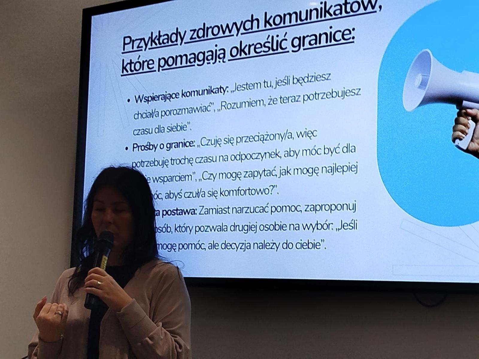 Zdjęcie w galerii na portalu naszwodzislaw.com: Jak być wsparciem dla bliskich? Za nami wykład dla seniorów wiadomości z regionu