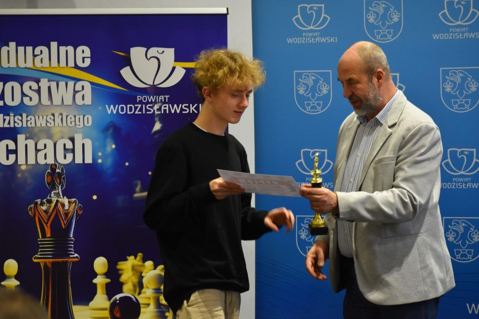 Zdjęcie w galerii na portalu naszwodzislaw.com: Za nami XII Mistrzostwa Powiatu Wodzisławskiego w Szachach [FOTO] wiadomości z regionu