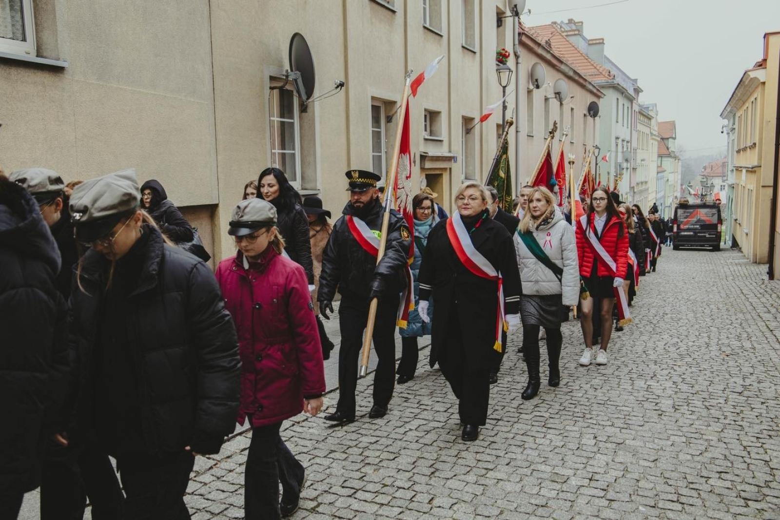 Zdjęcie w galerii na portalu naszwodzislaw.com: Miejskie obchody Święta Niepodległości w Wodzisławiu Śląskim [FOTO i WIDEO] wiadomości z regionu