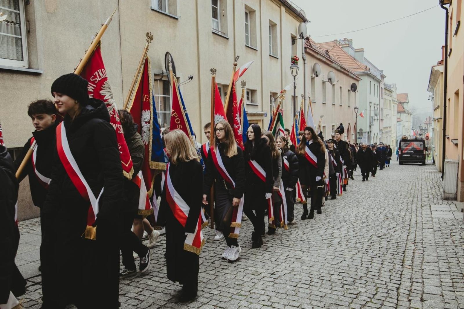 Zdjęcie w galerii na portalu naszwodzislaw.com: Miejskie obchody Święta Niepodległości w Wodzisławiu Śląskim [FOTO i WIDEO] wiadomości z regionu
