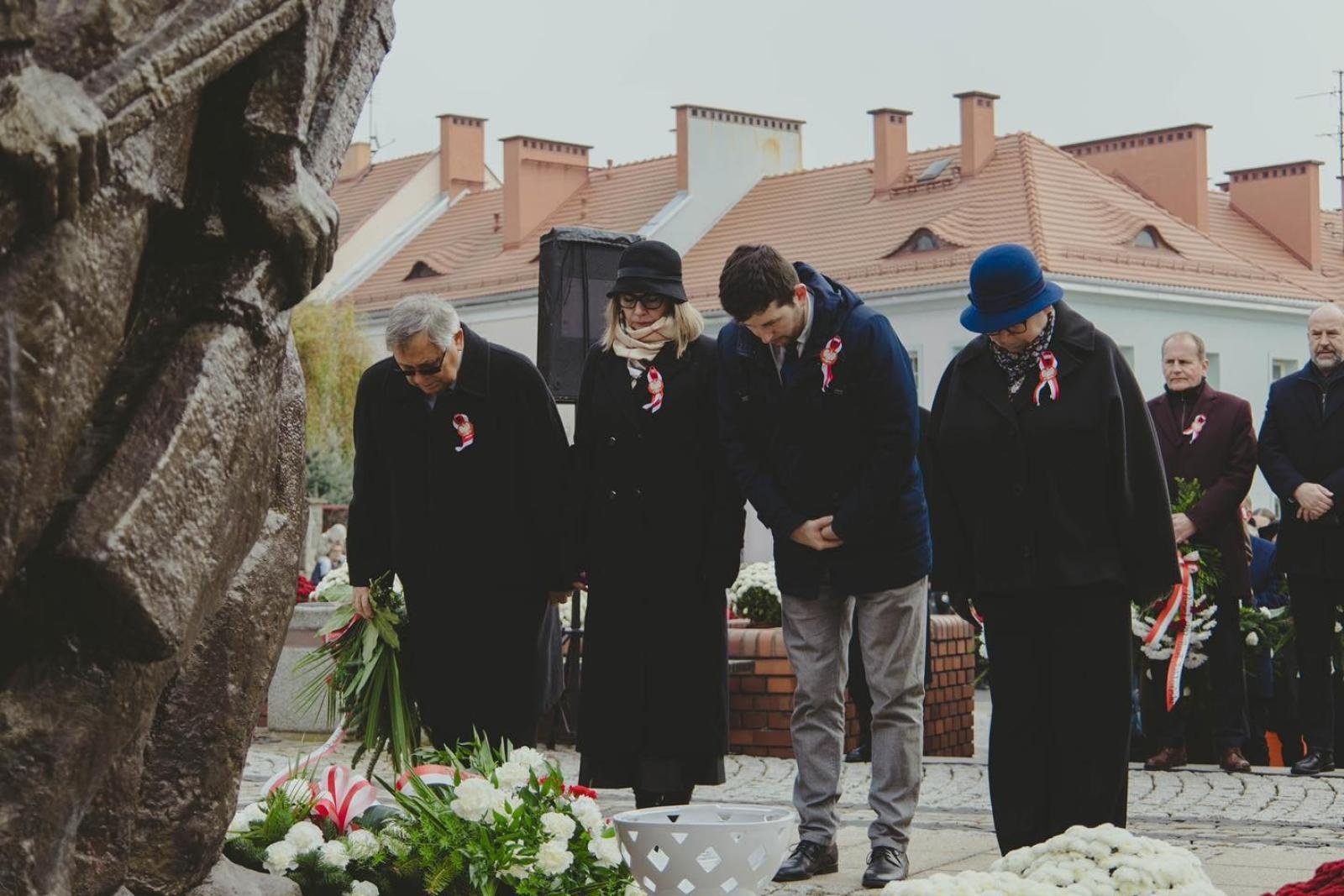 Zdjęcie w galerii na portalu naszwodzislaw.com: Miejskie obchody Święta Niepodległości w Wodzisławiu Śląskim [FOTO i WIDEO] wiadomości z regionu