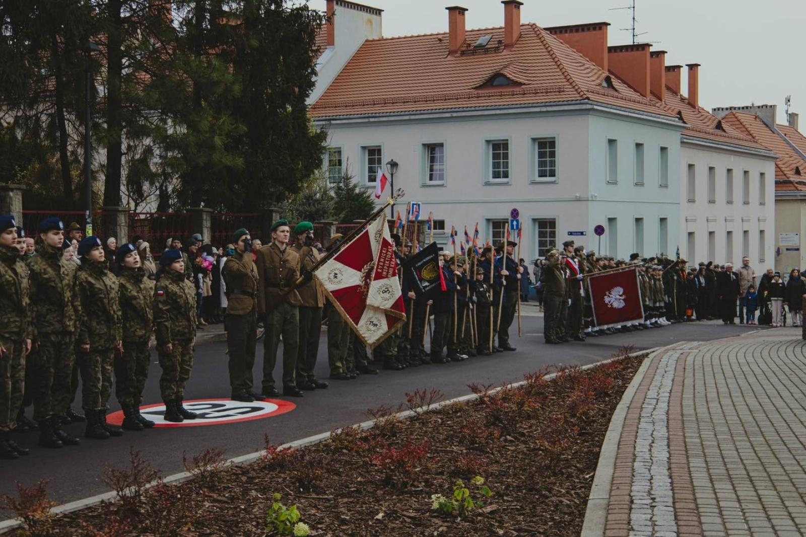Zdjęcie w galerii na portalu naszwodzislaw.com: Miejskie obchody Święta Niepodległości w Wodzisławiu Śląskim [FOTO i WIDEO] wiadomości z regionu