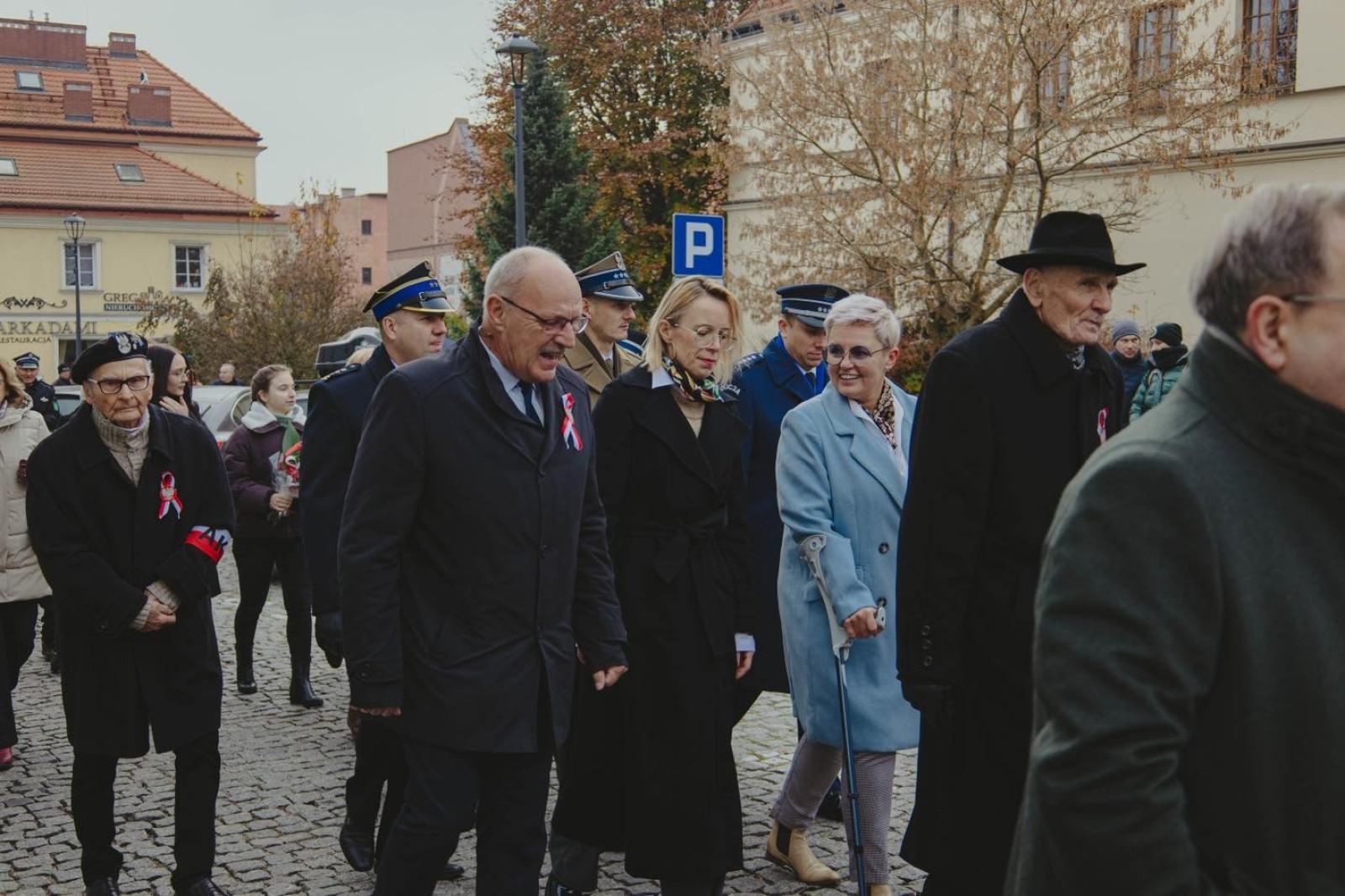 Zdjęcie w galerii na portalu naszwodzislaw.com: Miejskie obchody Święta Niepodległości w Wodzisławiu Śląskim [FOTO i WIDEO] wiadomości z regionu