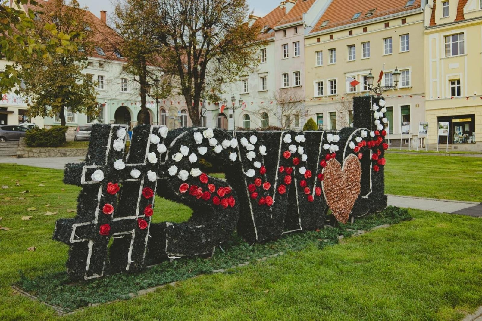 Zdjęcie w galerii na portalu naszwodzislaw.com: Miejskie obchody Święta Niepodległości w Wodzisławiu Śląskim [FOTO i WIDEO] wiadomości z regionu