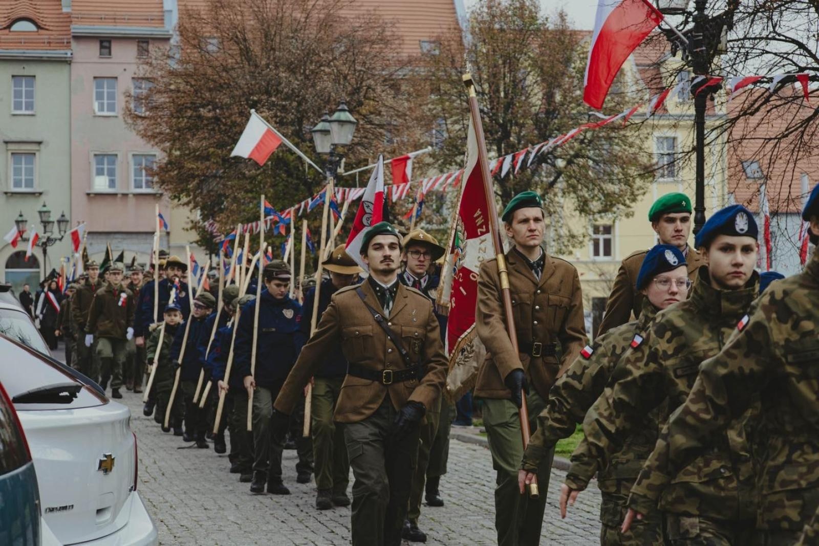 Zdjęcie w galerii na portalu naszwodzislaw.com: Miejskie obchody Święta Niepodległości w Wodzisławiu Śląskim [FOTO i WIDEO] wiadomości z regionu