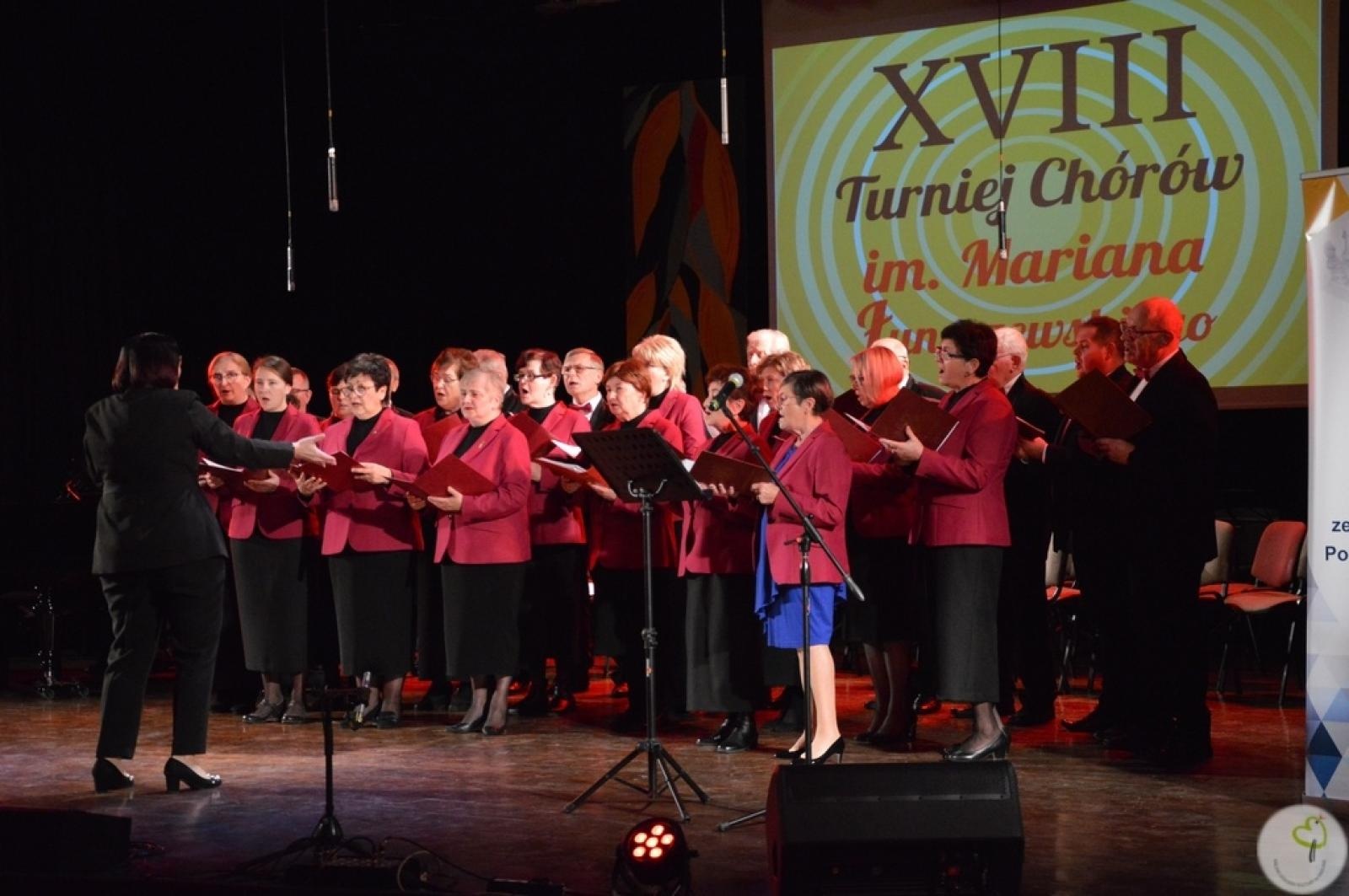 Zdjęcie w galerii na portalu naszwodzislaw.com: Chór Jadwiga wystąpił na turnieju chórów w Radlinie wiadomości z regionu