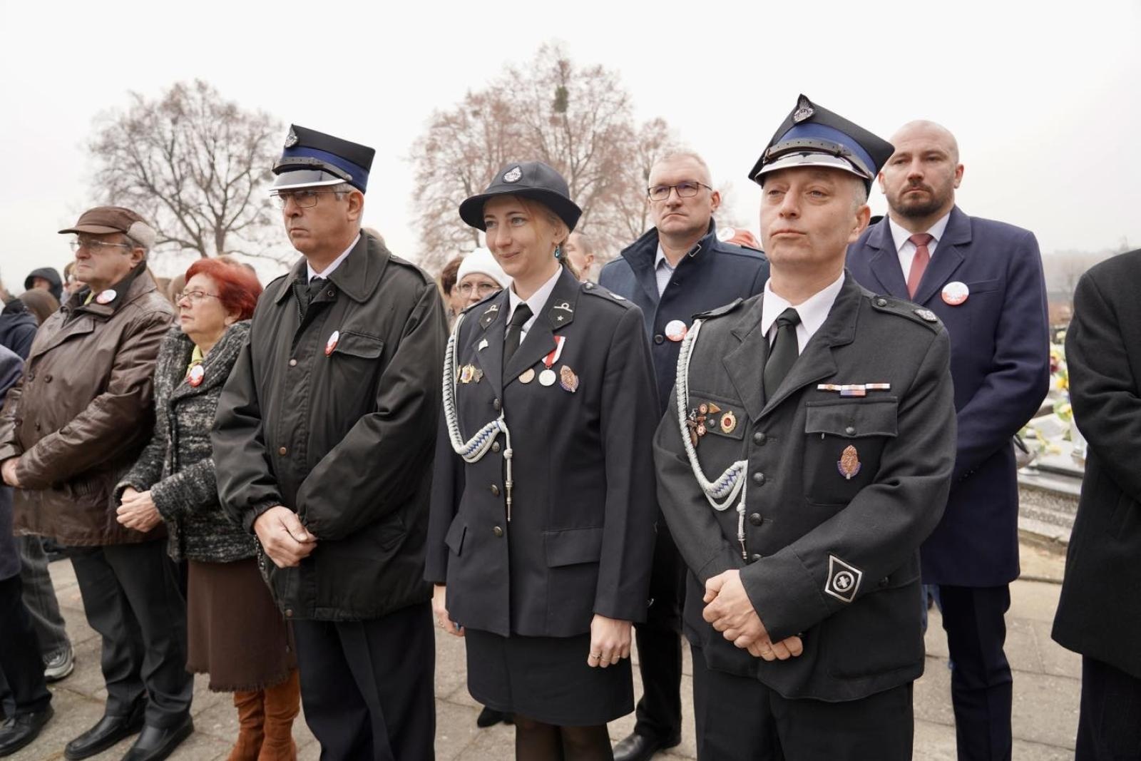 Zdjęcie w galerii na portalu naszwodzislaw.com: Dzień zadumy i pamięci. Obchody Święta Niepodległości w Rydułtowach [FOTO] wiadomości z regionu