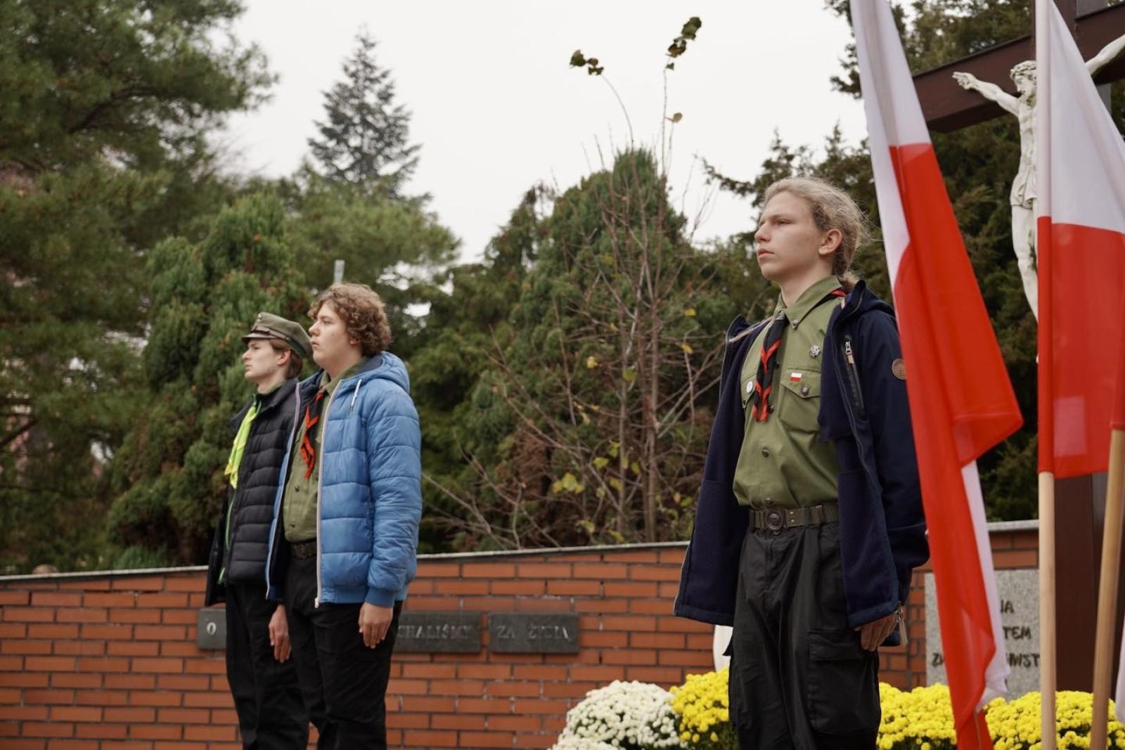 Zdjęcie w galerii na portalu naszwodzislaw.com: Dzień zadumy i pamięci. Obchody Święta Niepodległości w Rydułtowach [FOTO] wiadomości z regionu