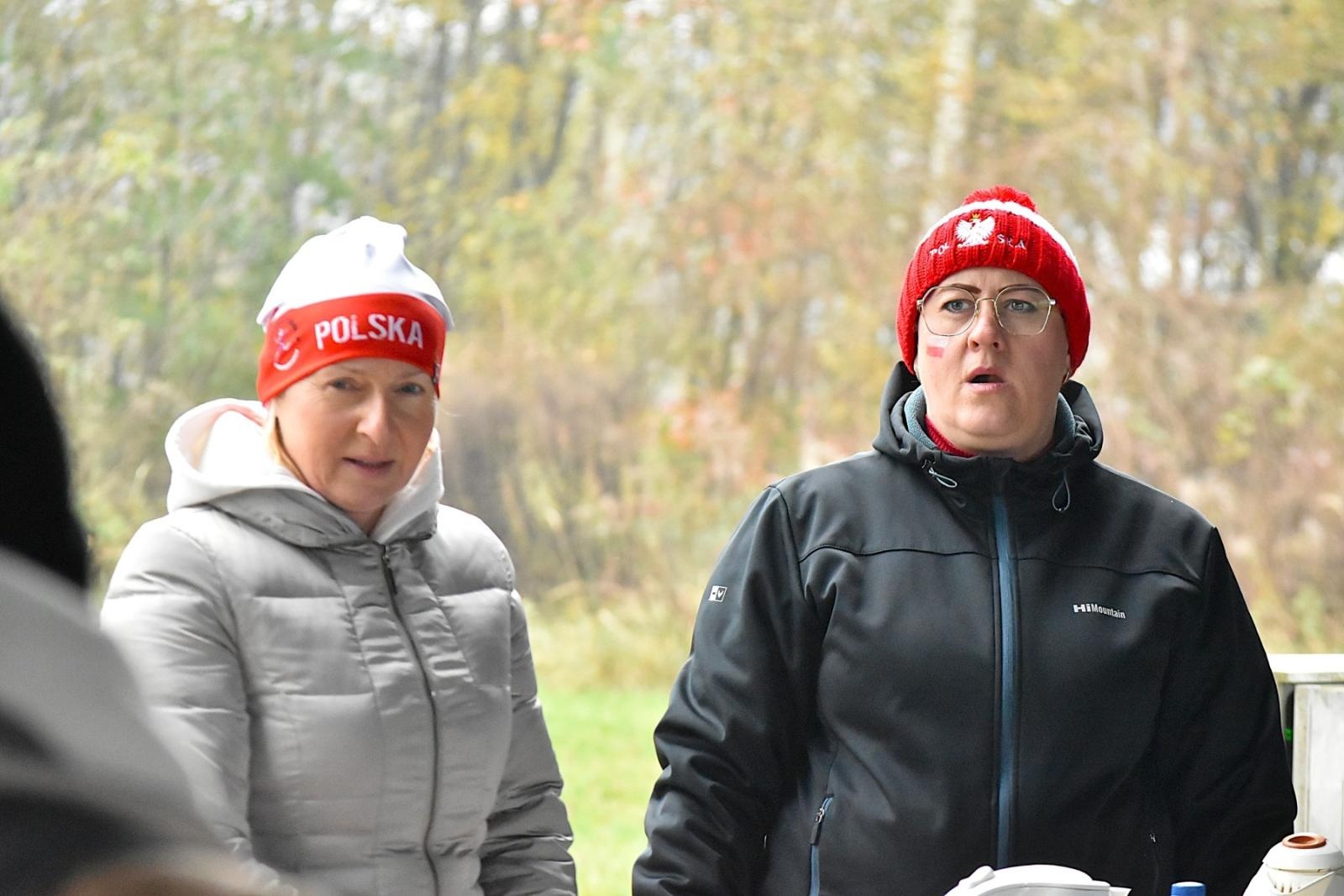 Zdjęcie w galerii na portalu naszwodzislaw.com: Niepodległościowa Piątka w biało-czerwonych barwach w Krostoszowicach [FOTO] wiadomości z regionu