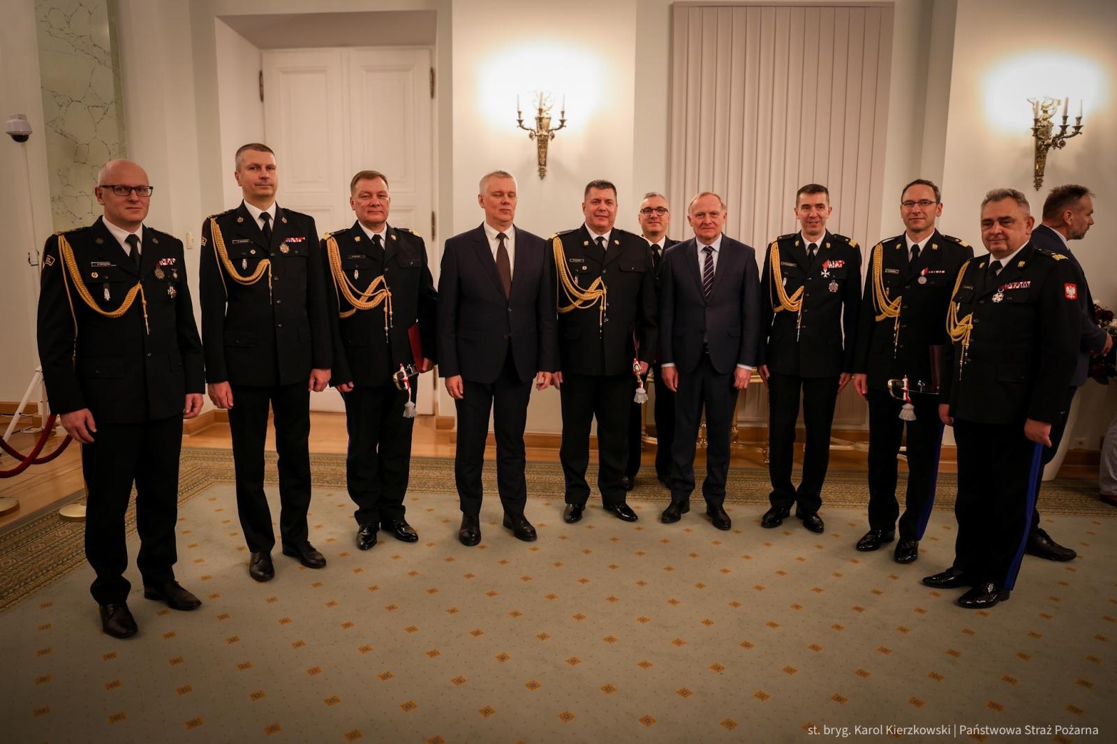 Zdjęcie w galerii na portalu naszwodzislaw.com: Strażak ze Skrzyszowa ze stopniem generalskim wiadomości z regionu