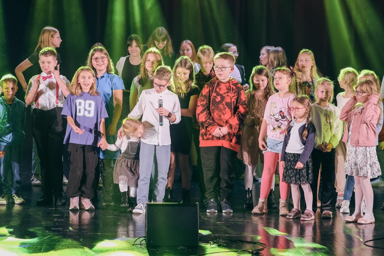 Zdjęcie w galerii na portalu naszwodzislaw.com: W WCK wybiorą idoli wiadomości z regionu