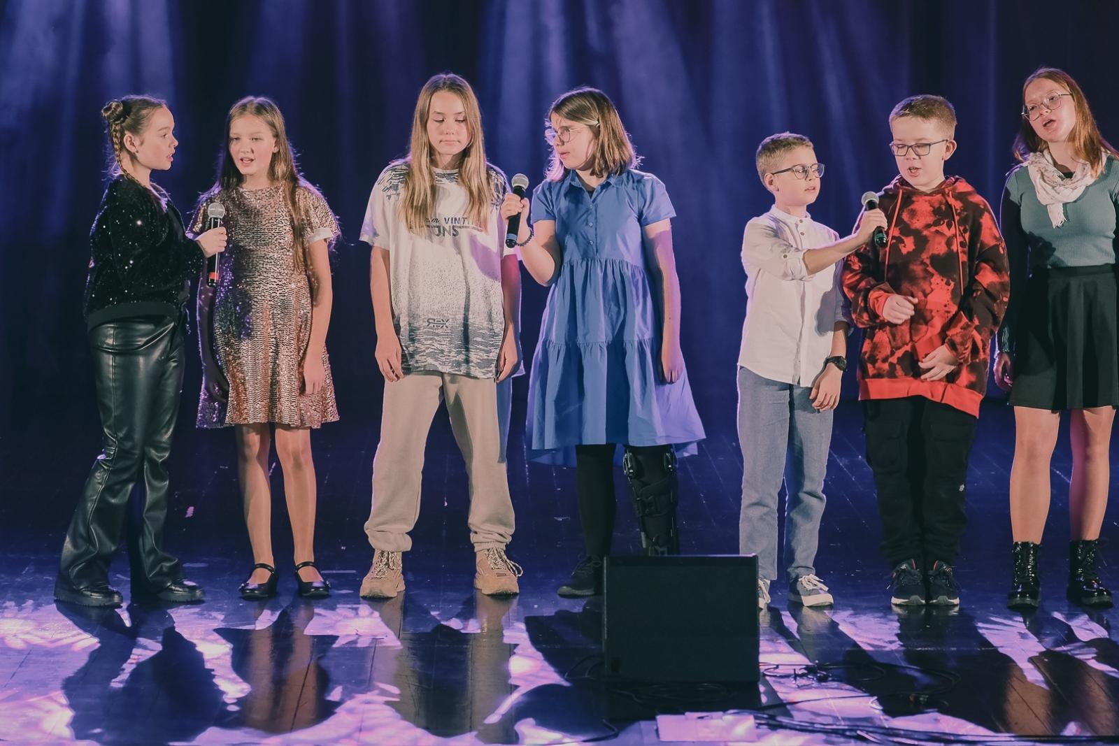 Zdjęcie w galerii na portalu naszwodzislaw.com: W WCK wybiorą idoli wiadomości z regionu