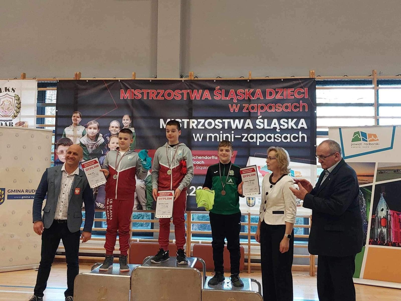 Zdjęcie w galerii na portalu naszwodzislaw.com: Udany występ zapaśników Akademii Sportowej Top Team na Mistrzostwach Śląska wiadomości z regionu