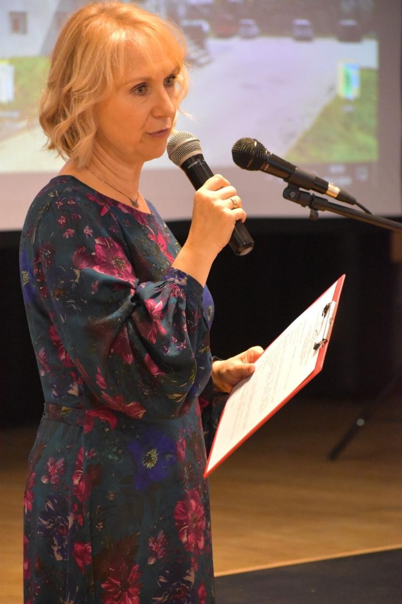 Zdjęcie w galerii na portalu naszwodzislaw.com: Jak skutecznie pomagać? Systemowe wsparcie osób z niepełnosprawnościami. Konferencja w Połomi wiadomości z regionu