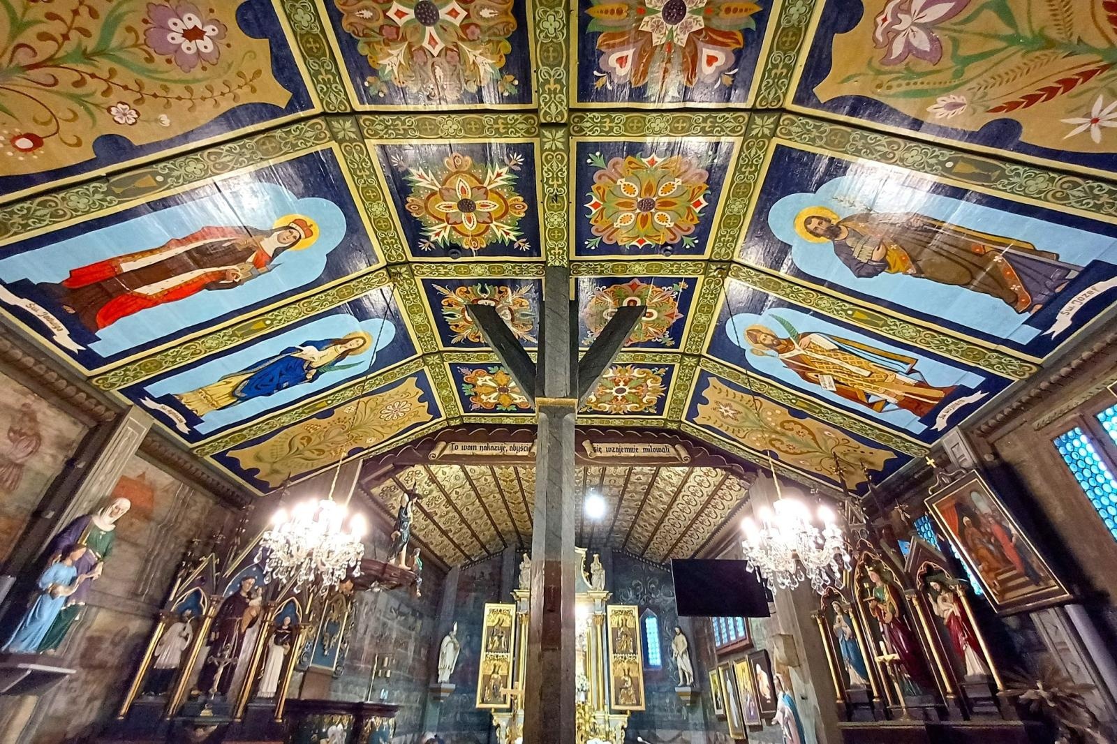 Zdjęcie w galerii na portalu naszwodzislaw.com: Elementy XV-wiecznego kościoła w Łaziskach odzyskały dawny blask wiadomości z regionu