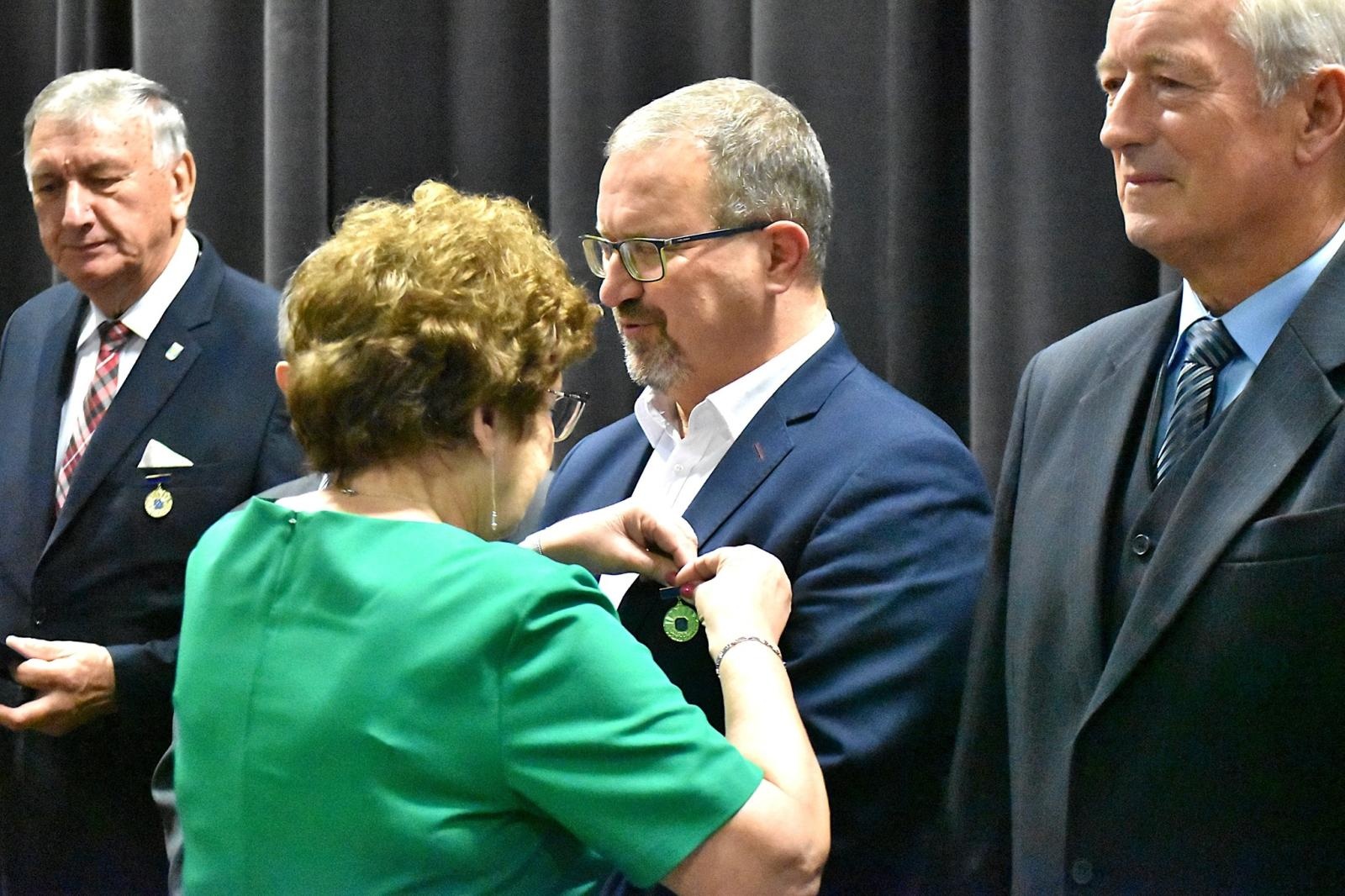 Zdjęcie w galerii na portalu naszwodzislaw.com: Koło emerytów, rencistów i inwalidów z Gołkowic świętowało jubileusz 60-lecia wiadomości z regionu