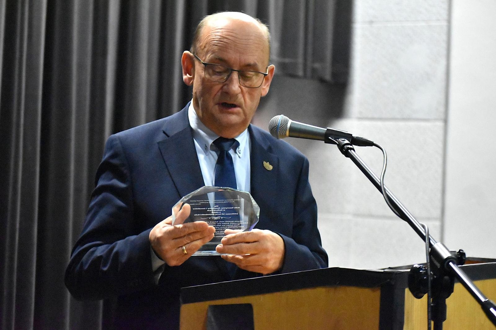 Zdjęcie w galerii na portalu naszwodzislaw.com: Koło emerytów, rencistów i inwalidów z Gołkowic świętowało jubileusz 60-lecia wiadomości z regionu