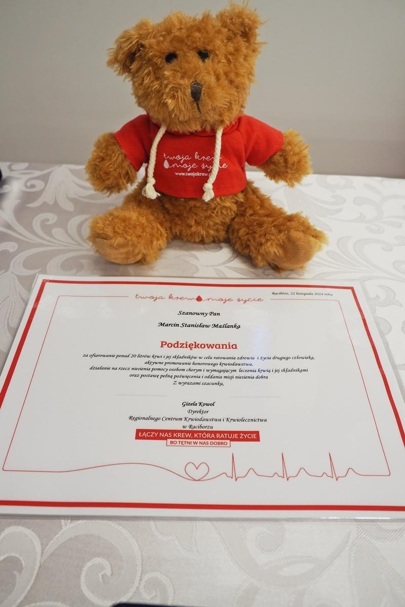 Zdjęcie w galerii na portalu naszwodzislaw.com: Odznaczenia Ministra Zdrowia dla Krwiodawców z raciborskiego Centrum Krwiodawstwa wiadomości z regionu