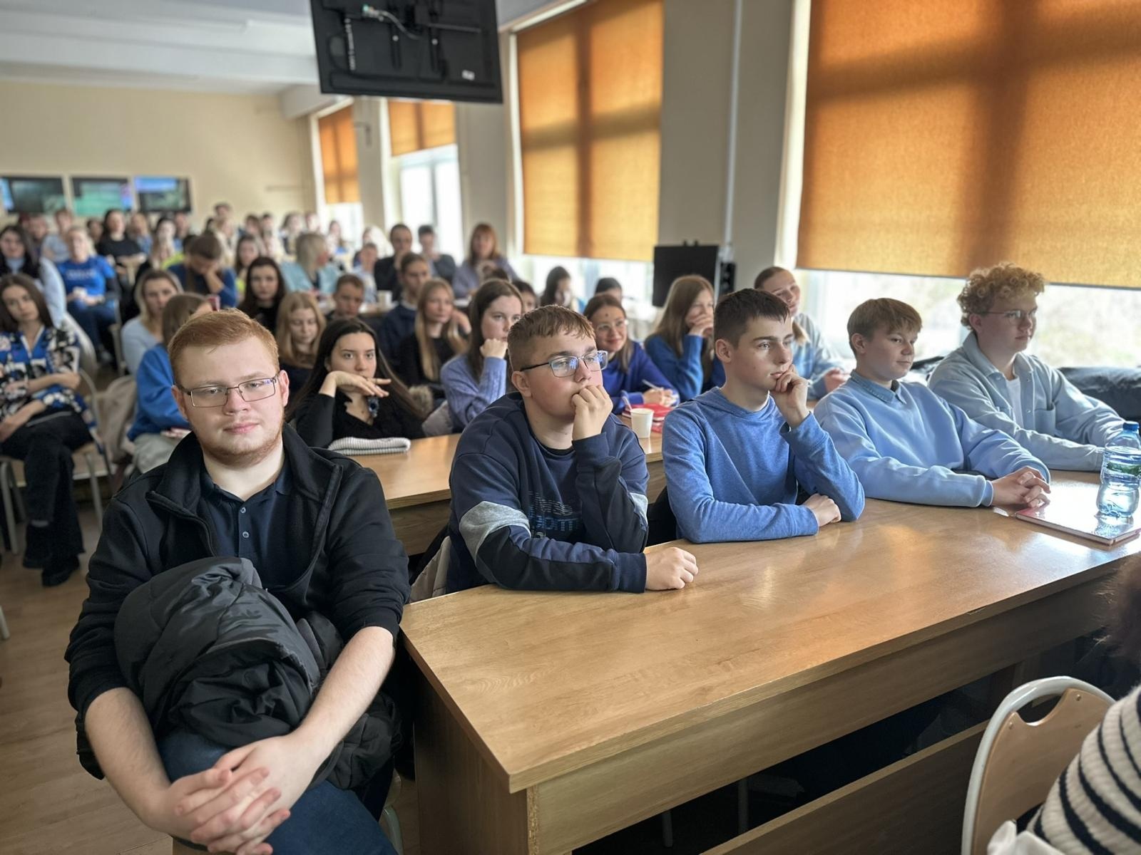 Zdjęcie w galerii na portalu naszwodzislaw.com: Konferencja Go Blue for AMR w Akademii Nauk Stosowanych w Raciborzu. Edukacja i świadomość w walce z antybiotykoopornością wiadomości z regionu