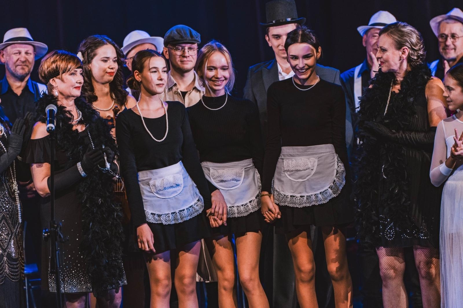 Zdjęcie w galerii na portalu naszwodzislaw.com: Jubileusz Kokoszyckiej Jesieni Artystycznej. X edycja za nami [FOTO] wiadomości z regionu