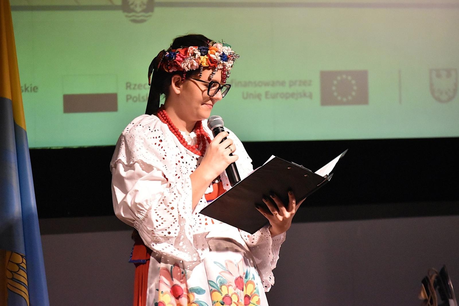 Zdjęcie w galerii na portalu naszwodzislaw.com: Uczniowie z Gminy Godów świetnie zaprezentowali śląską gwarę [FOTO] wiadomości z regionu