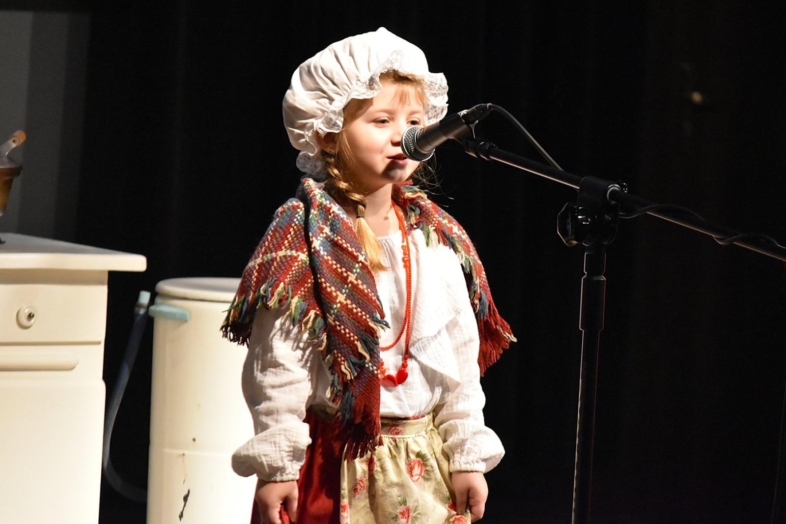 Zdjęcie w galerii na portalu naszwodzislaw.com: Uczniowie z Gminy Godów świetnie zaprezentowali śląską gwarę [FOTO] wiadomości z regionu